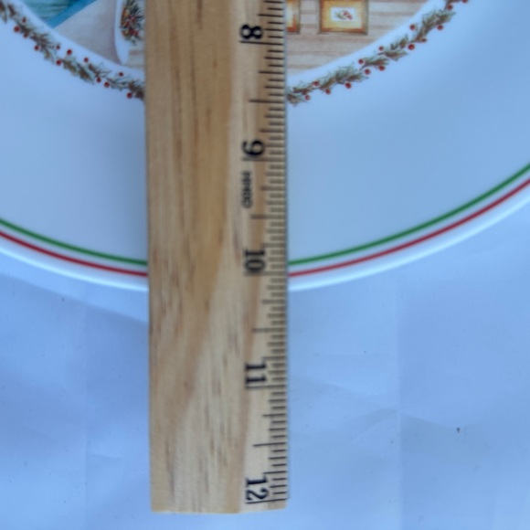 Corelle Christmas Series- 1986 - Picture 4 of 4